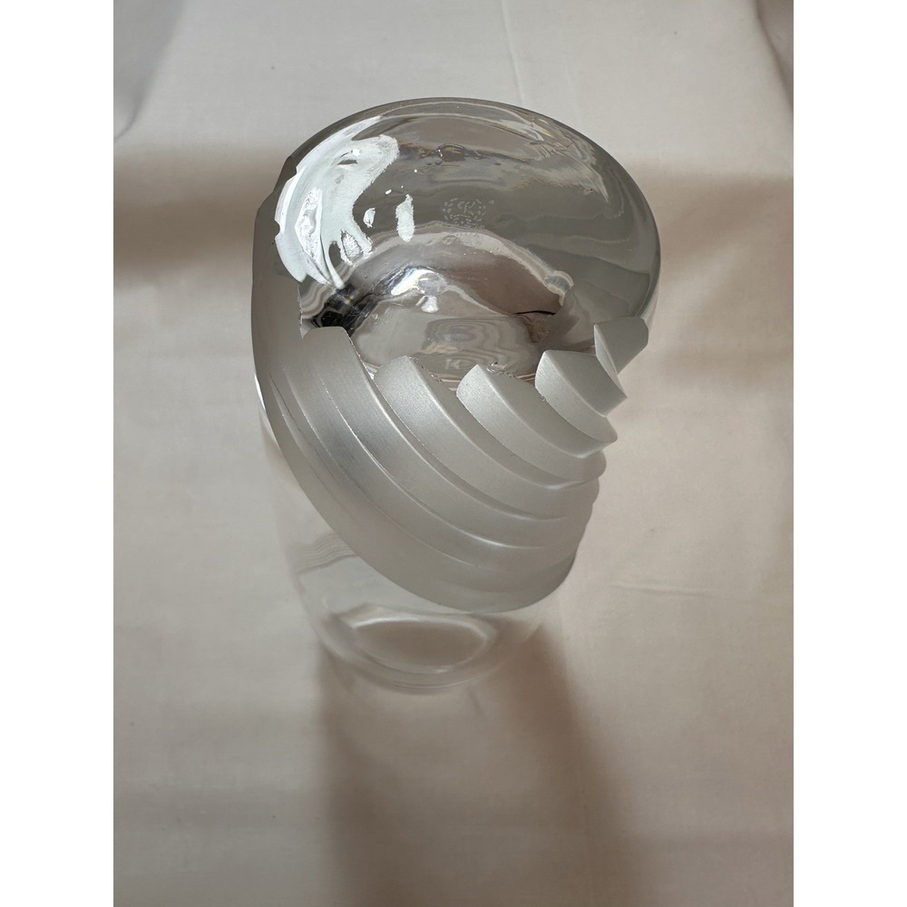Lenox Windswept Heavy Cut Crystal 9"Vase Clear And‎ Frosted - Picture 8 of 13